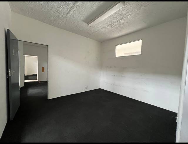 529M² WAREHOUSE TO LET IN STRIJDOMPARK